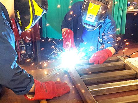 metal fabricator oldham|S J Engineering and Fabrication LTD.